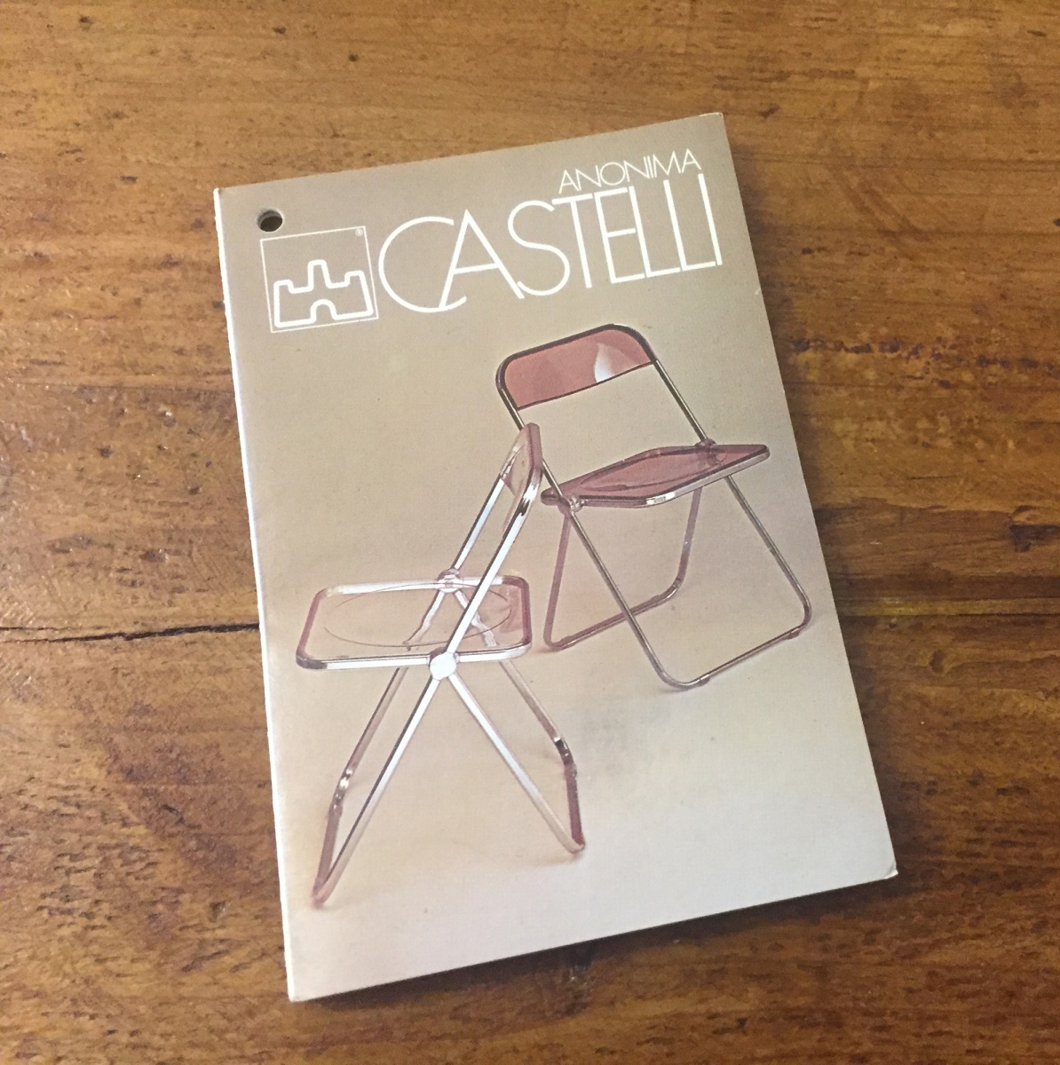 Sedie pieghevoli Plia in plastica trasparente di Giancarlo Piretti per  Castelli / Anonima Castelli, anni '70, set di 4 in vendita su Pamono