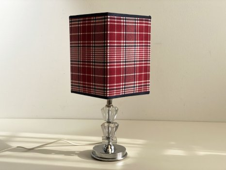 LAMPADA DA TAVOLO BASE CRISTALLO