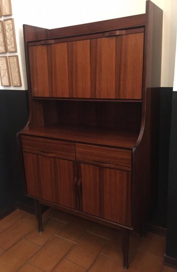 PICCOLA CREDENZA IN STILE GIANFRANCO FRATTINI