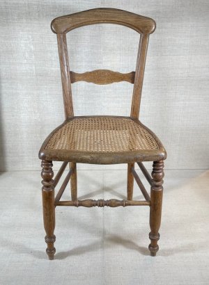 SEDIA IN LEGNO IMPAGLIATA